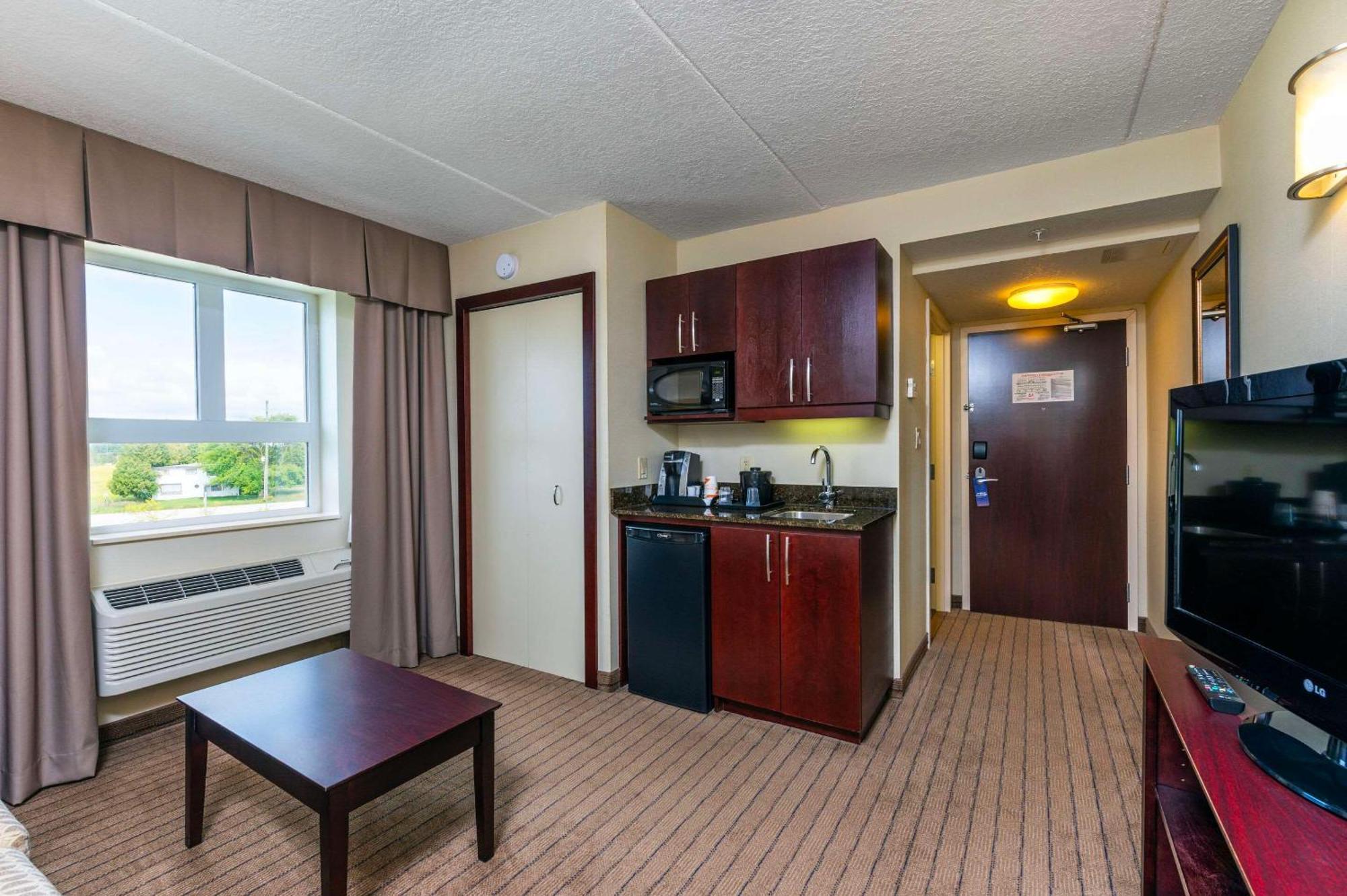 Comfort Inn & Suites Kincardine Exteriör bild